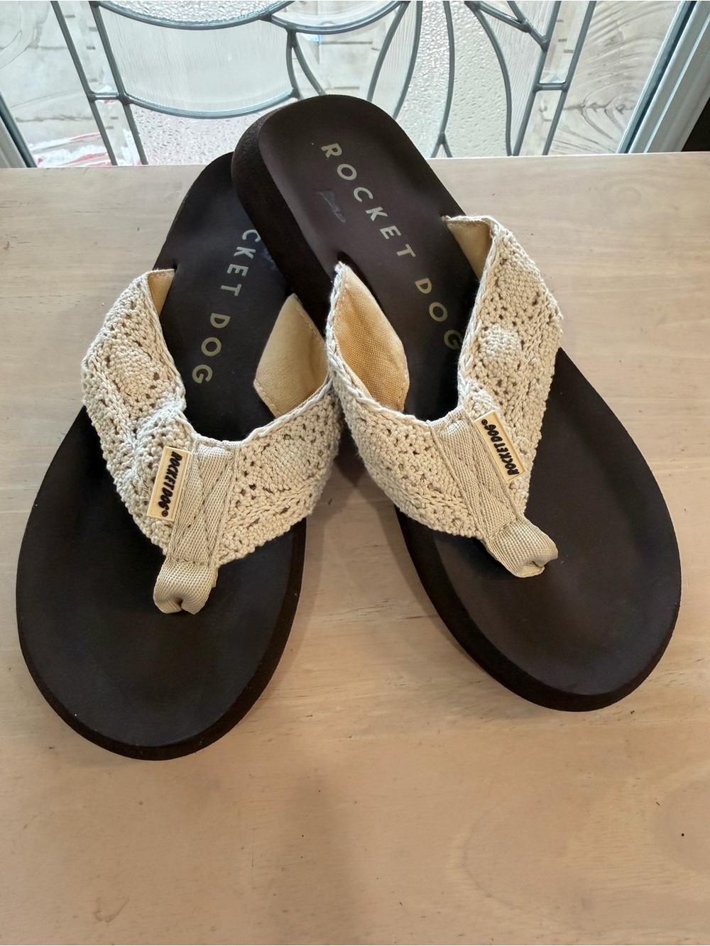Rocket Dog Beige Crochet Thong Sandals with Brown Footbed - Picture 2 of 5